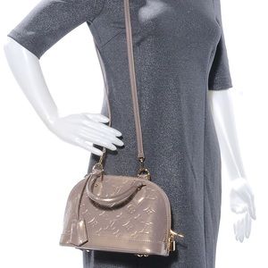 Louis Vuitton Bags - β¨ PRETTIEST COLOR EVER π€€π€ β¨β¨ Alma BB Crossbody Louis Vuitton Bags - β¨ PRETTIEST COLOR EVER π€€π€ β¨β¨ Alma BB Crossbody